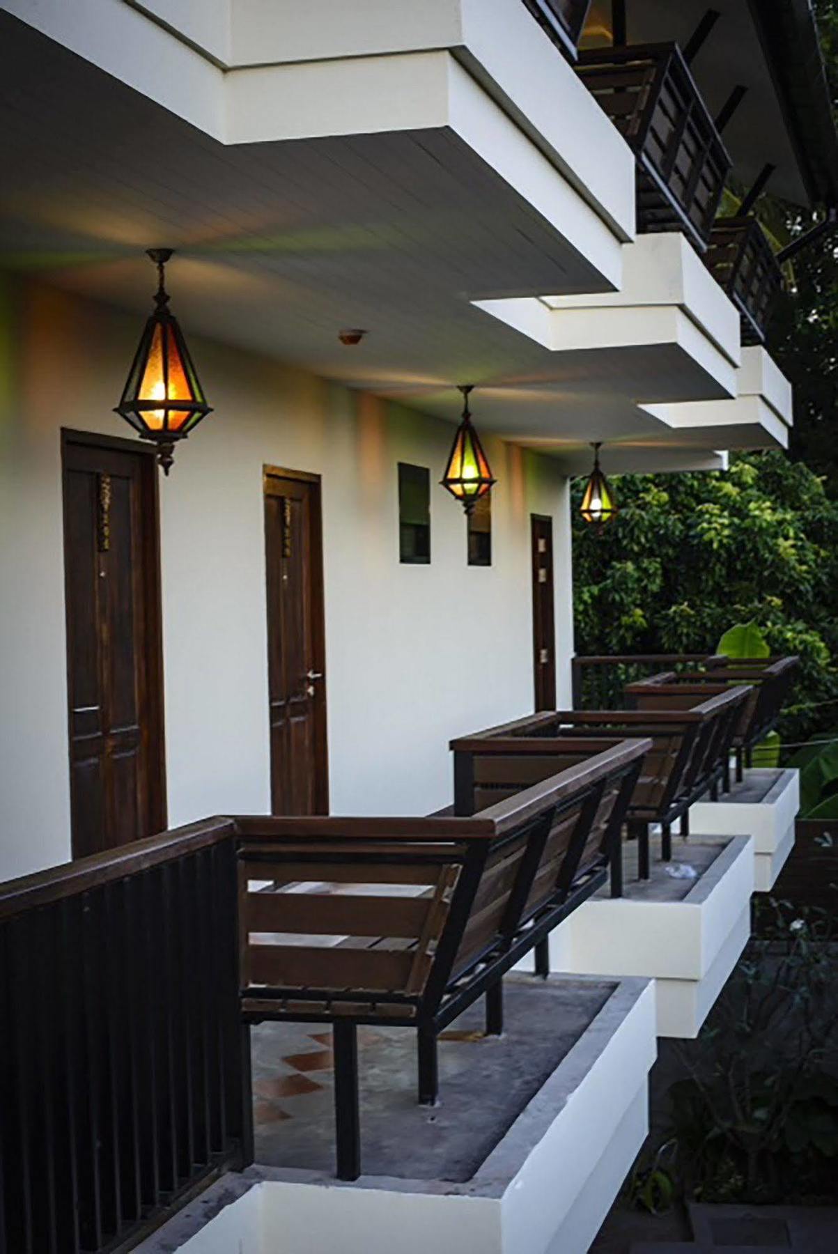 Hotel Baan Ratchiangsaen 3*